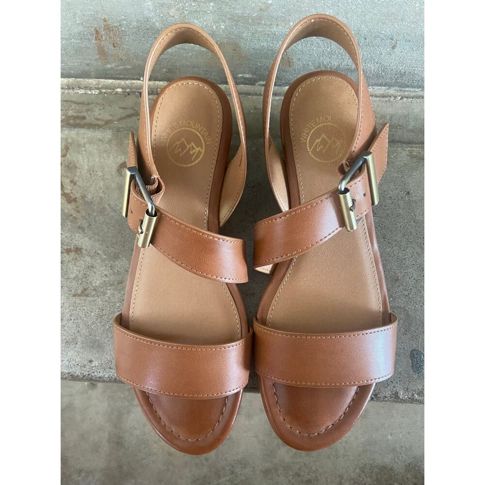 White Mountain tan wedge heel sandal - Picture 6 of 8